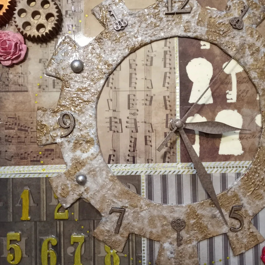 Vintage Look Gear Clock