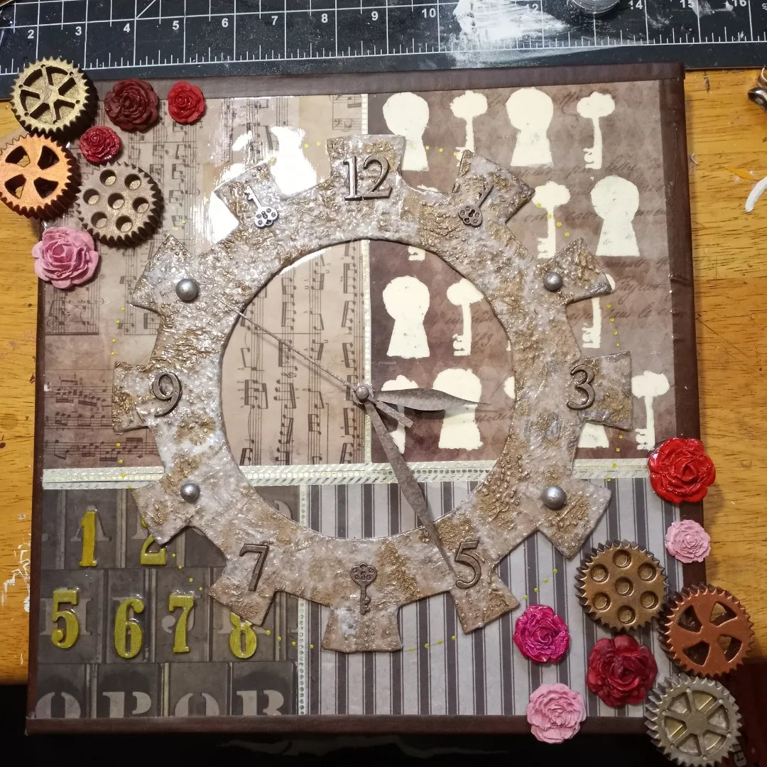 Vintage Look Gear Clock